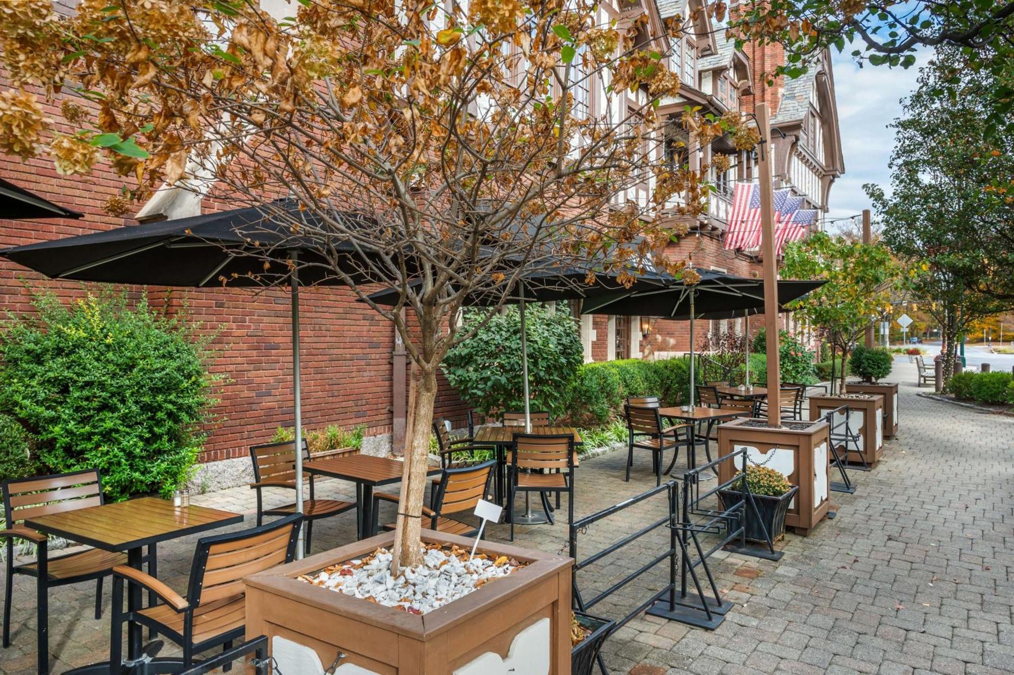 Best Western Premier Mariemont Inn Цинциннати Экстерьер фото